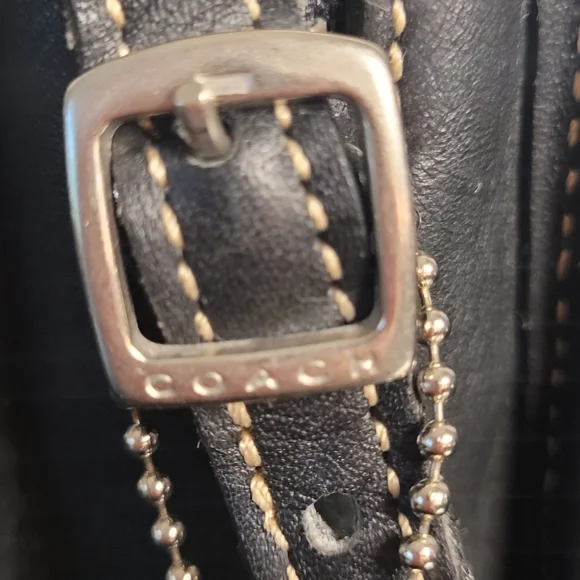 Coach Rare vintage made in USA crossbody bag. - Picture 8 of 16